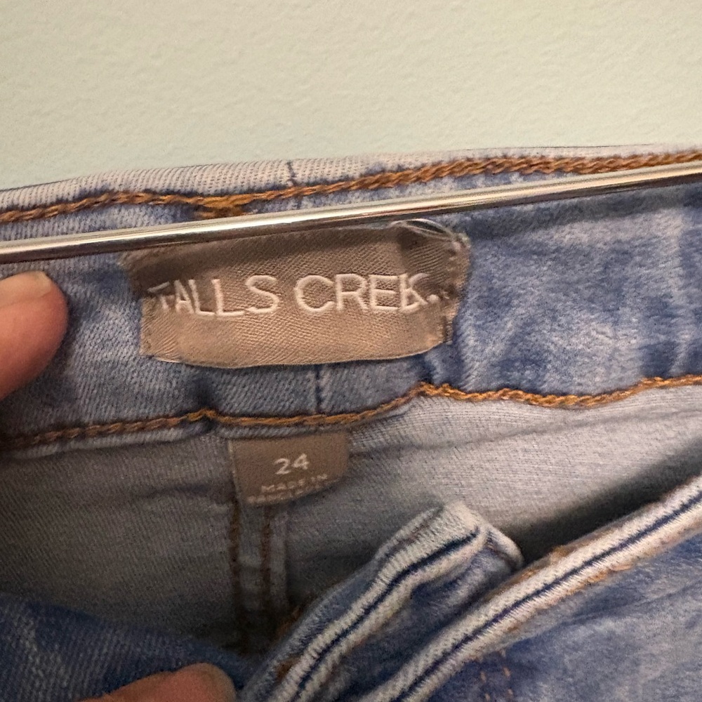 Women's Falls Creek Blue Jeans - Picture 2 of 3